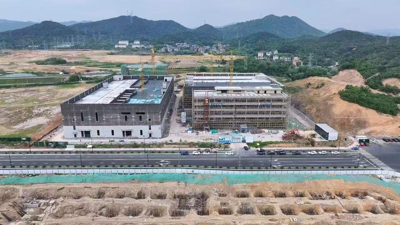 VETEK Erdieroaleen Fabrikazio Oinarri Berria Gela Garbiko Eraikuntza fasean sartzen da